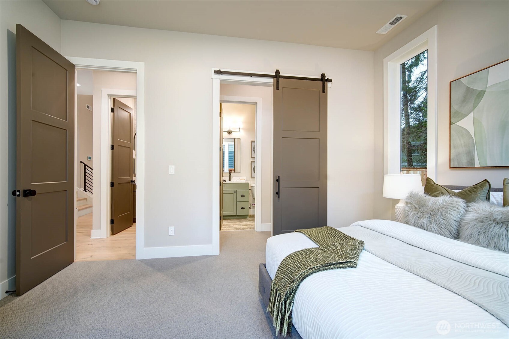 12813 NE 65th Lane , Kirkland, WA 98033