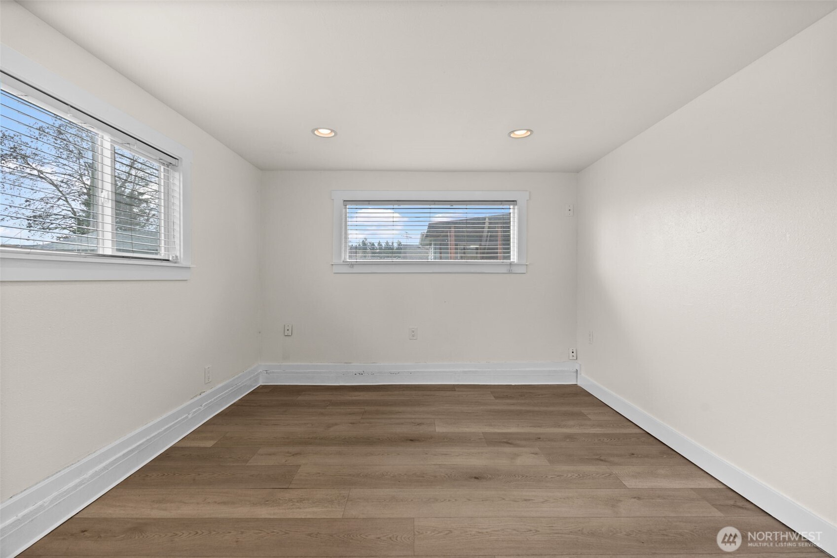 4317 S Lawrence Street , Tacoma, WA 98409-5521