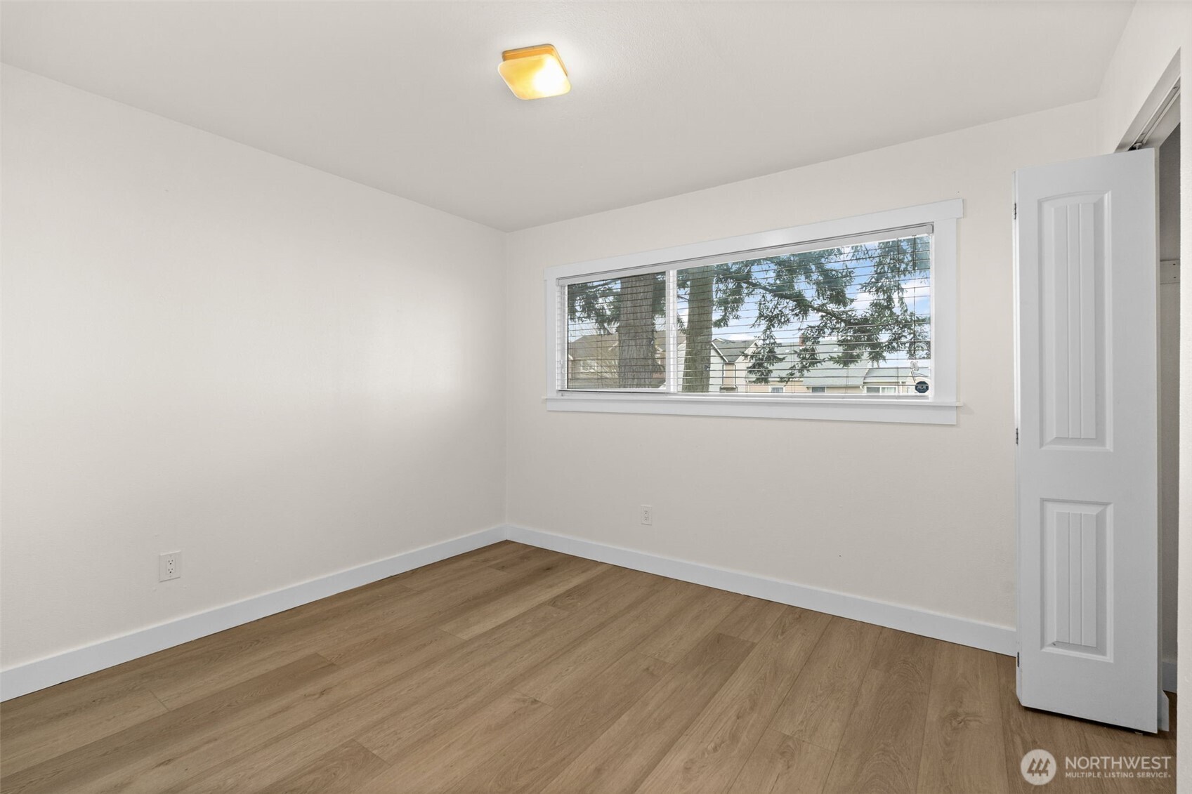 4317 S Lawrence Street , Tacoma, WA 98409-5521