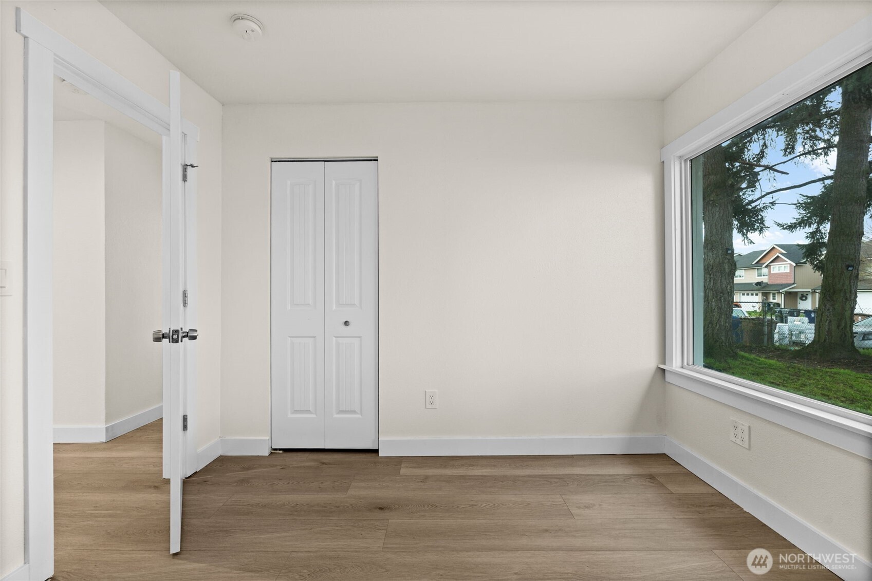 4317 S Lawrence Street , Tacoma, WA 98409-5521