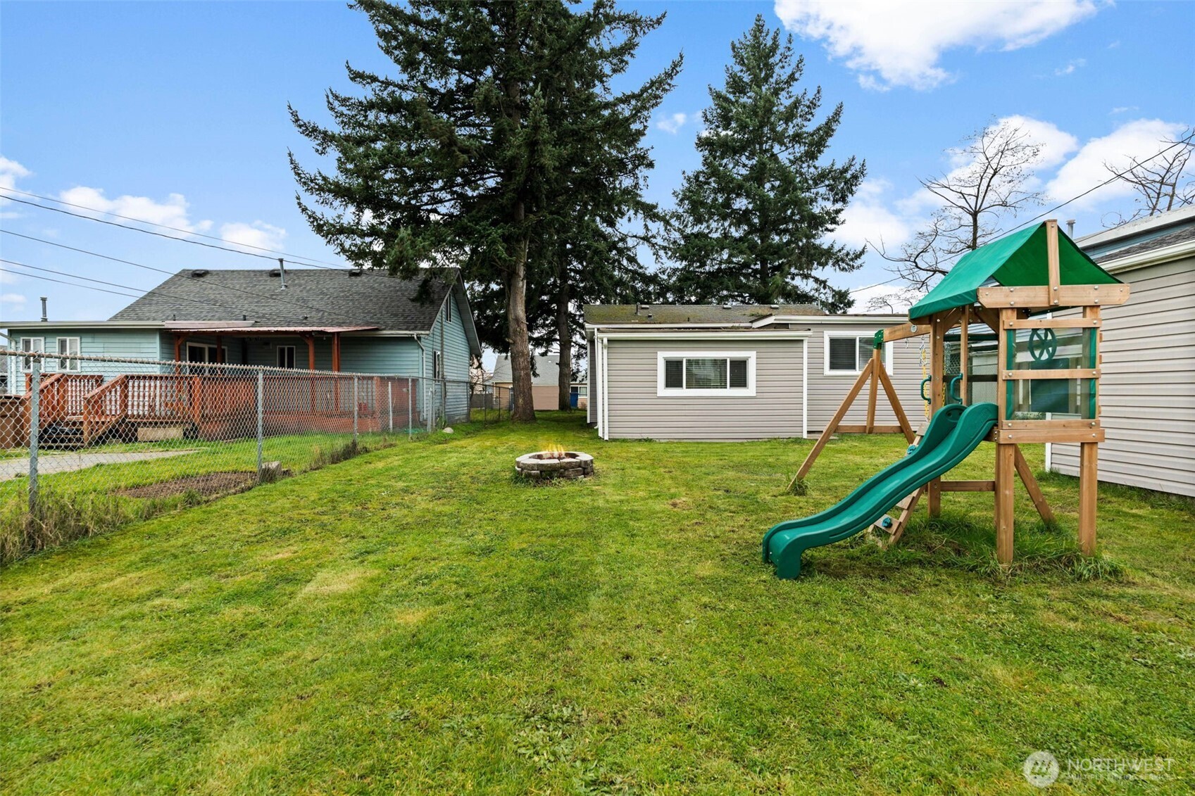 4317 S Lawrence Street , Tacoma, WA 98409-5521