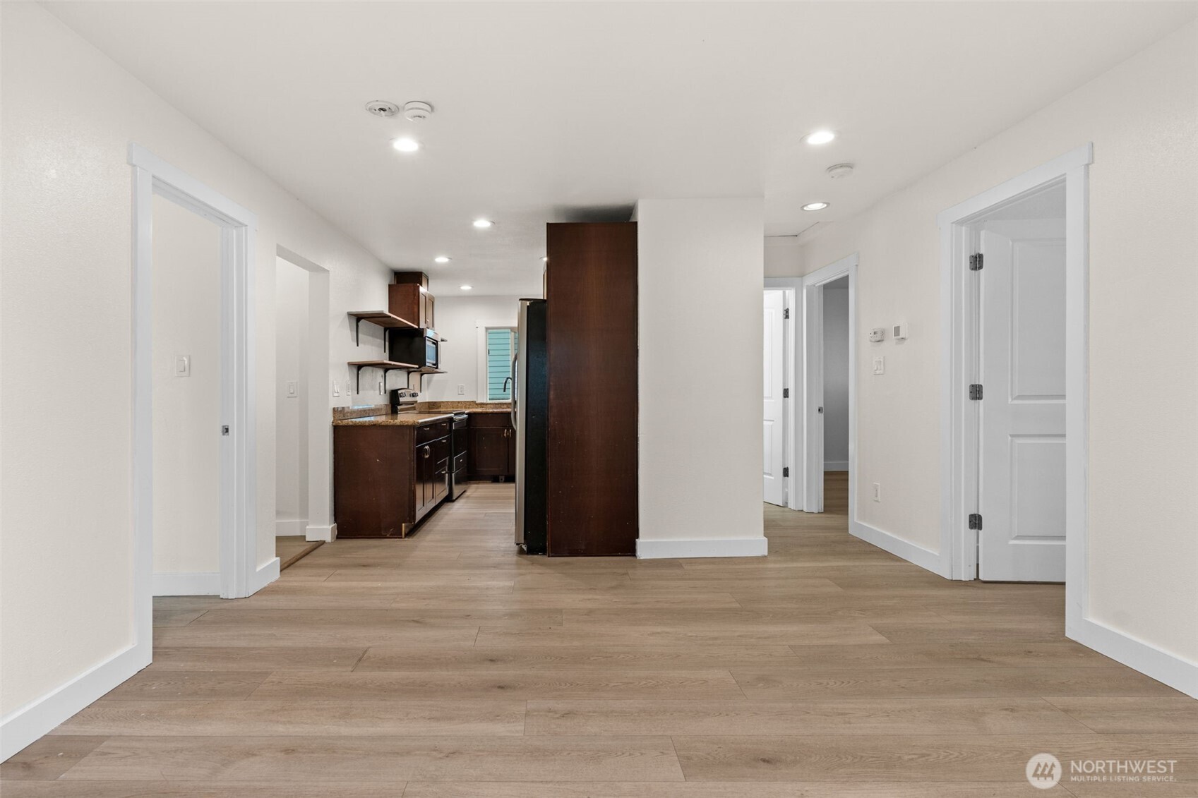 4317 S Lawrence Street , Tacoma, WA 98409-5521