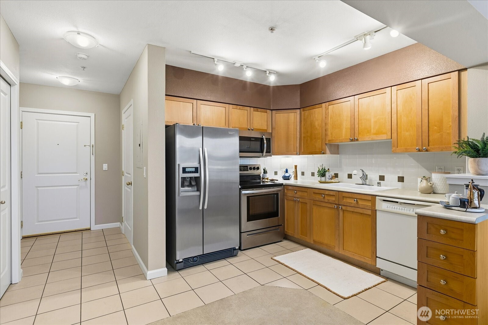 1525 NW 57th Street #429, Seattle, WA 98107