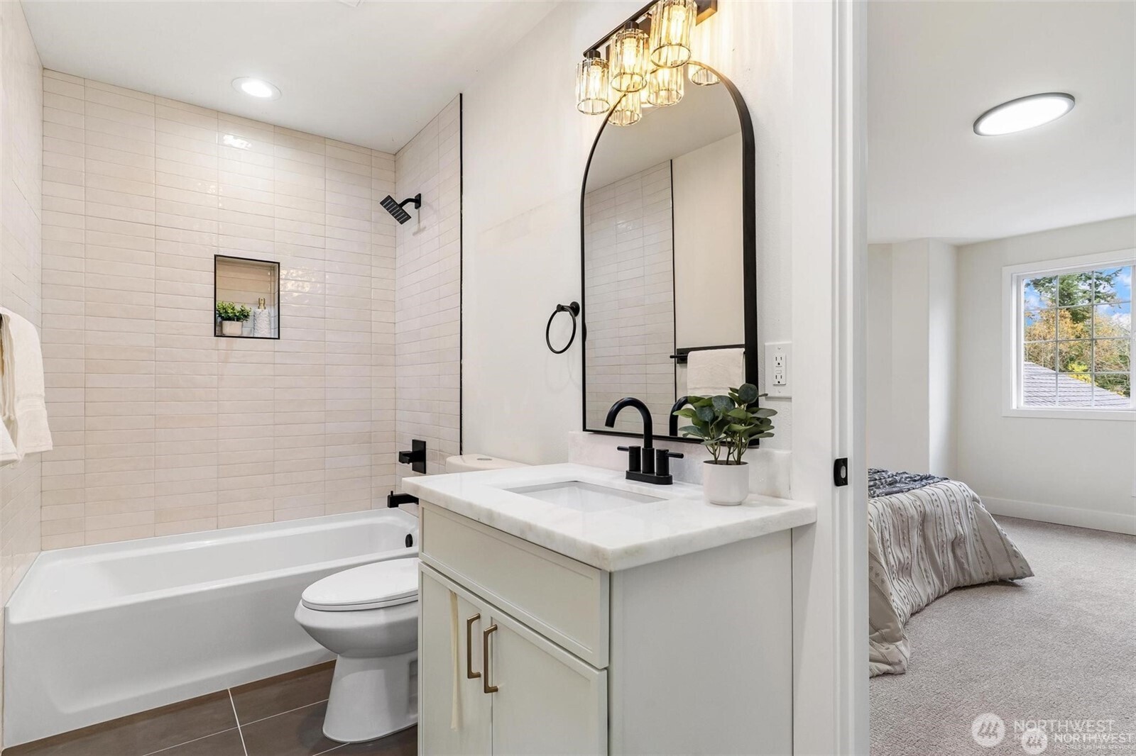 223 S Camano Ridge Road , Camano Island, WA 98282