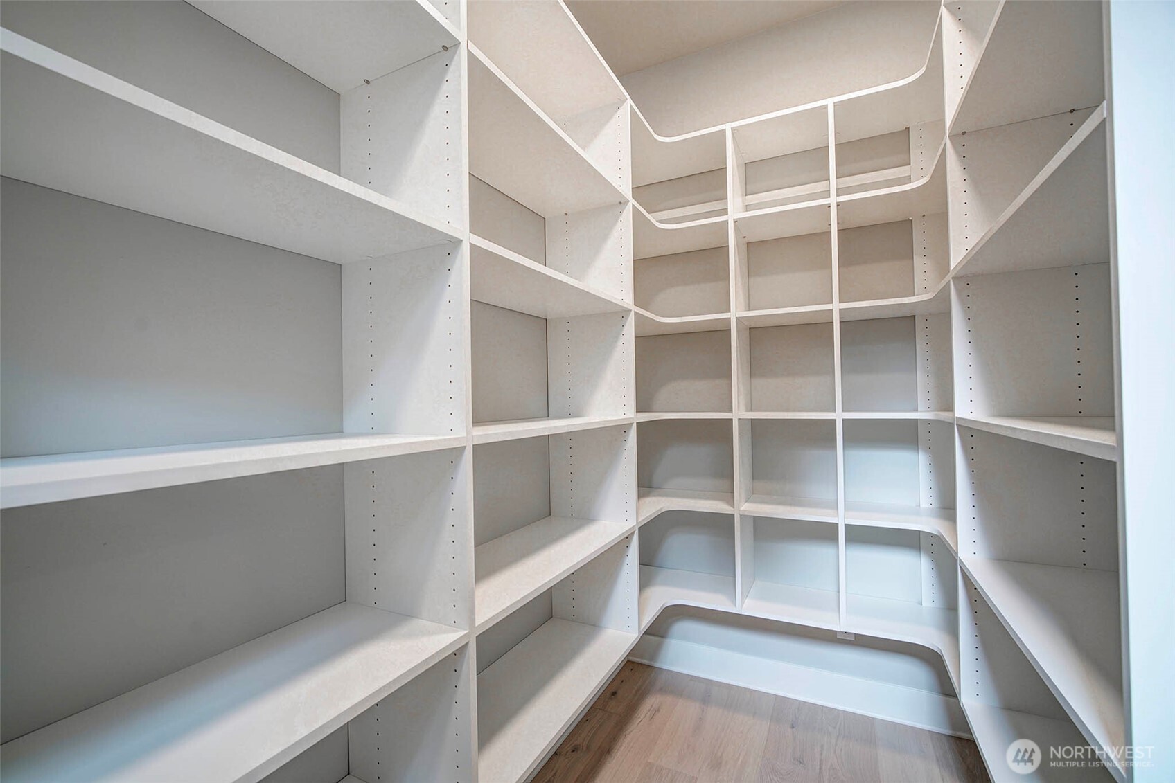 12812 NE 65th Lane , Kirkland, WA 98033