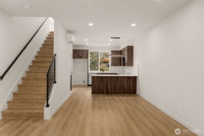 914 C 15th Avenue , Seattle, WA 98122 - Photo 11