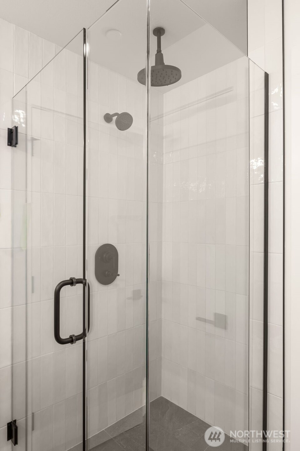 914 C 15th Avenue , Seattle, WA 98122