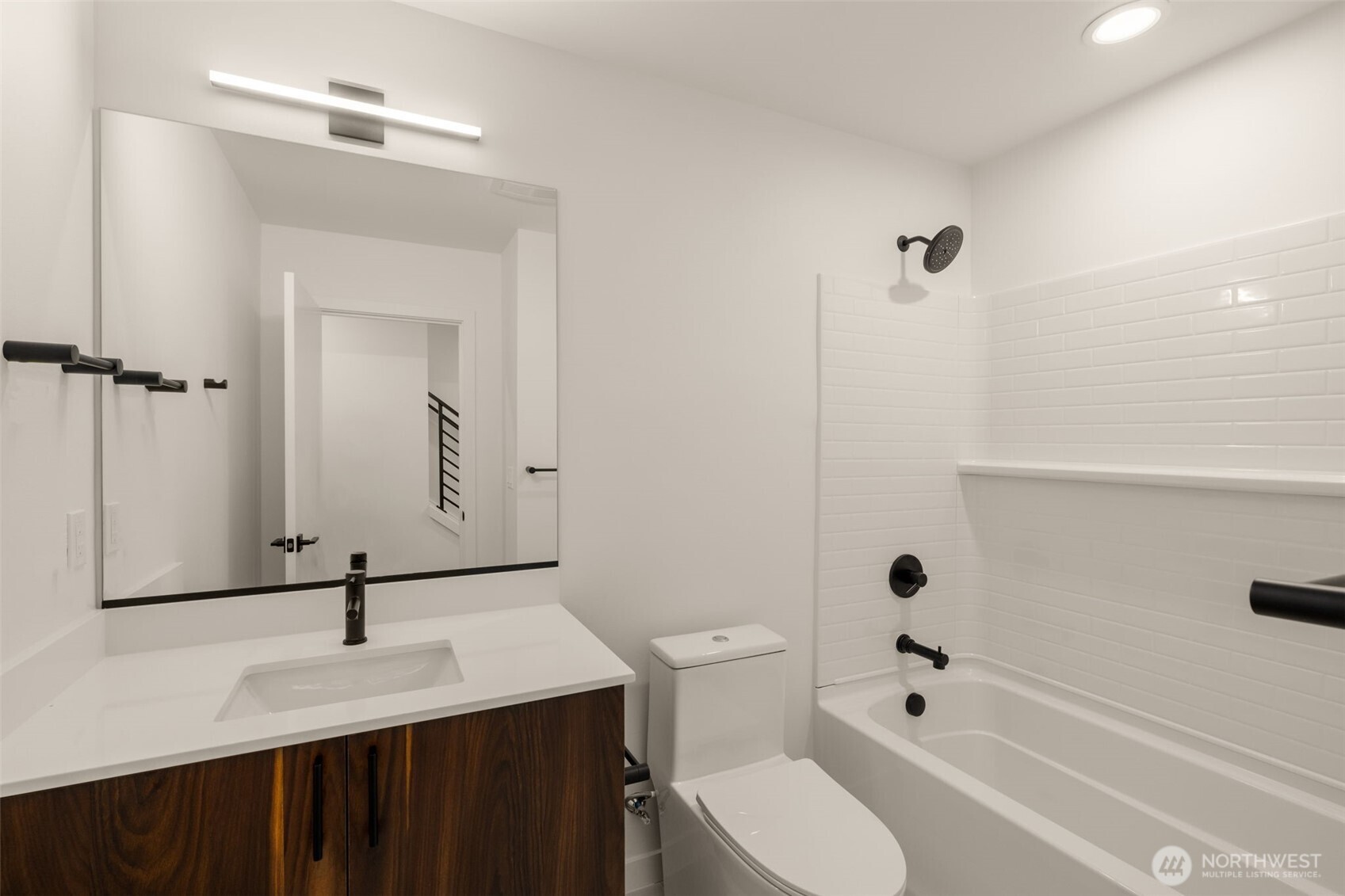 914 C 15th Avenue , Seattle, WA 98122