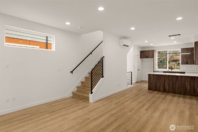 914 C 15th Avenue , Seattle, WA 98122 - Photo 25