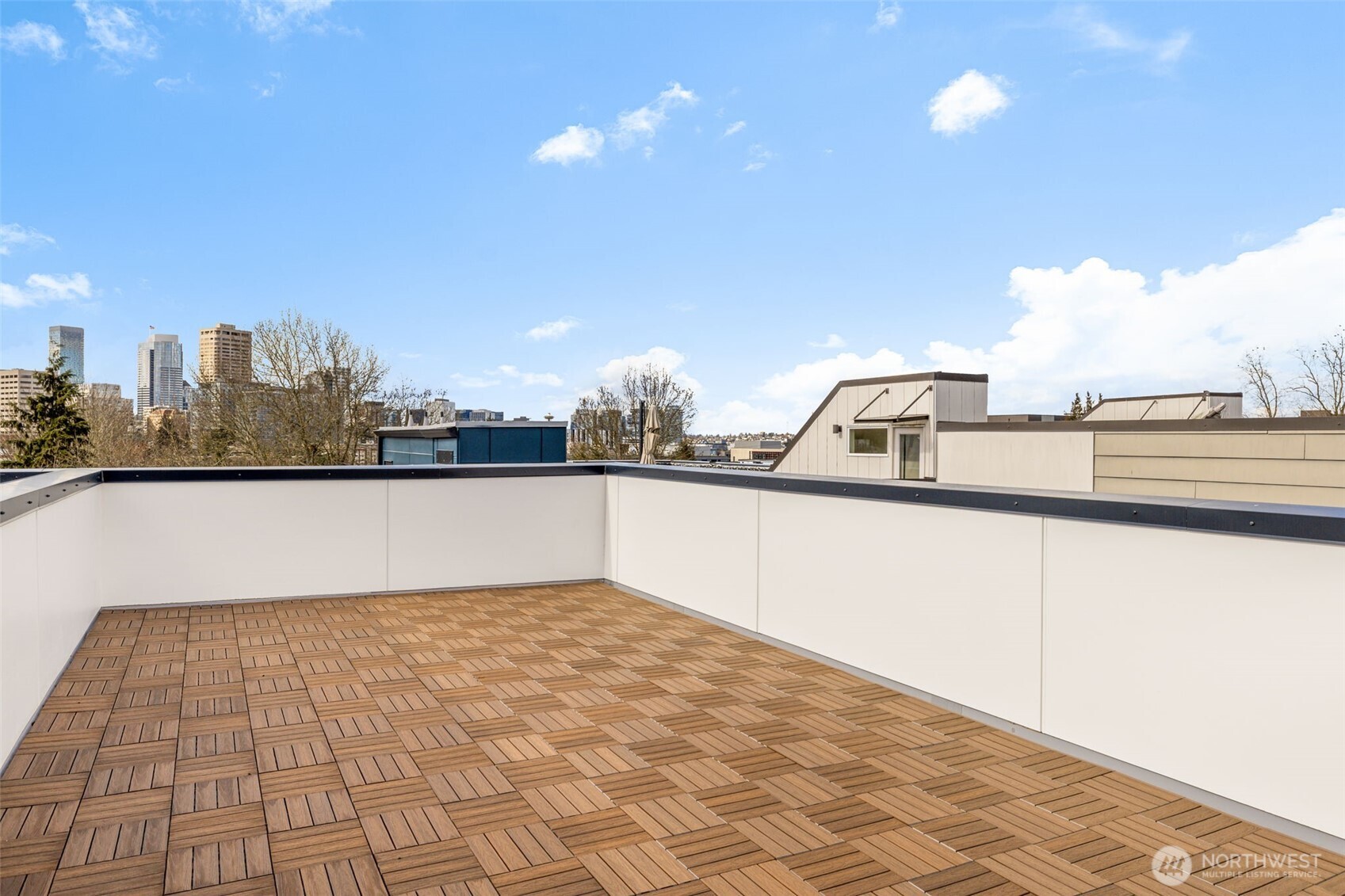 914 C 15th Avenue , Seattle, WA 98122