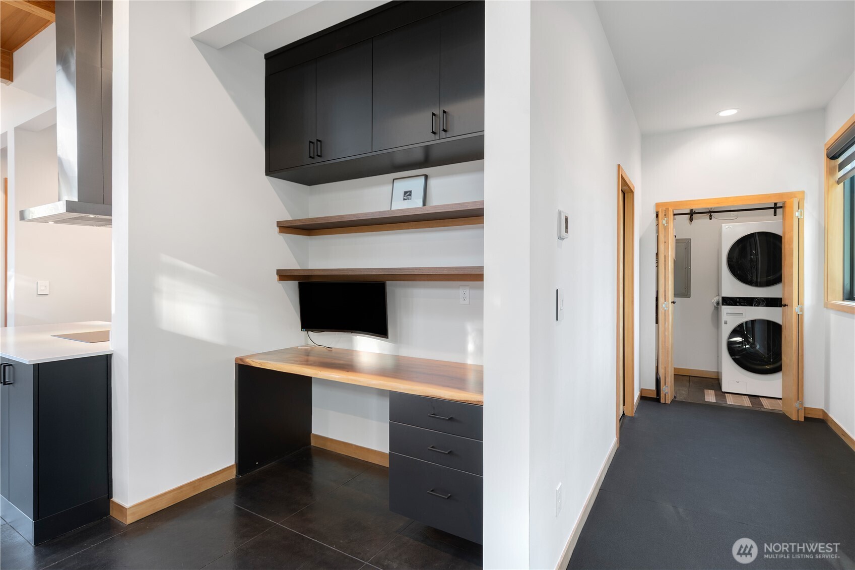 2475 15th Street , Port Townsend, WA 98368