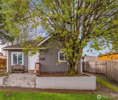 602 Burcham Street , Kelso, WA 98626 - Photo 1