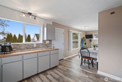 602 Burcham Street , Kelso, WA 98626 - Photo 13