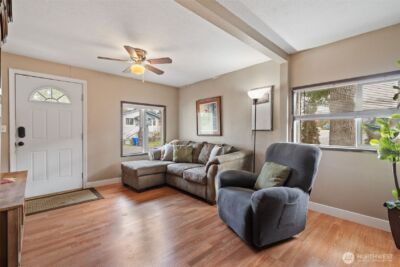 602 Burcham Street , Kelso, WA 98626 - Photo 4