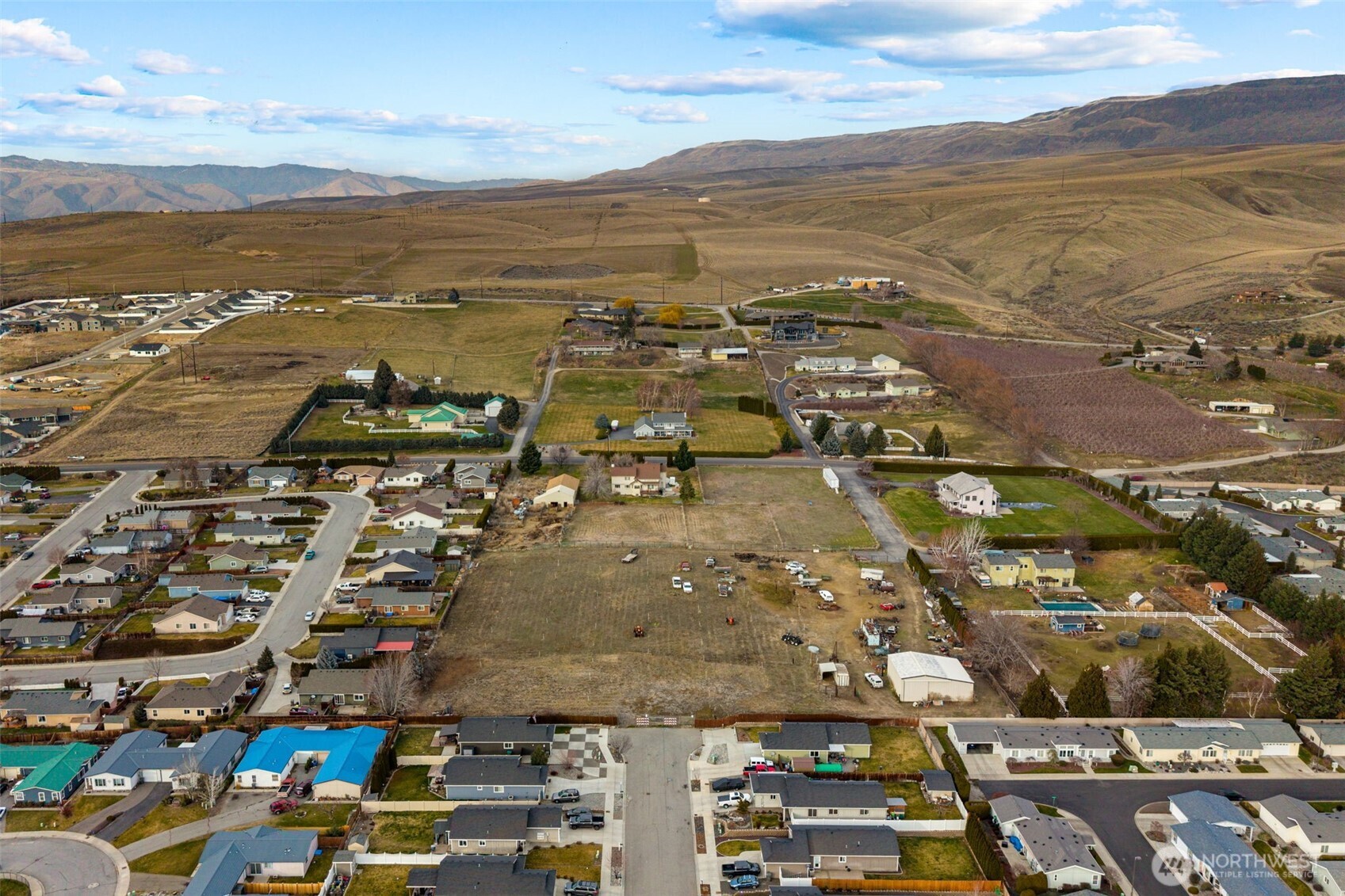 608 N Nester Court , East Wenatchee, WA 98802