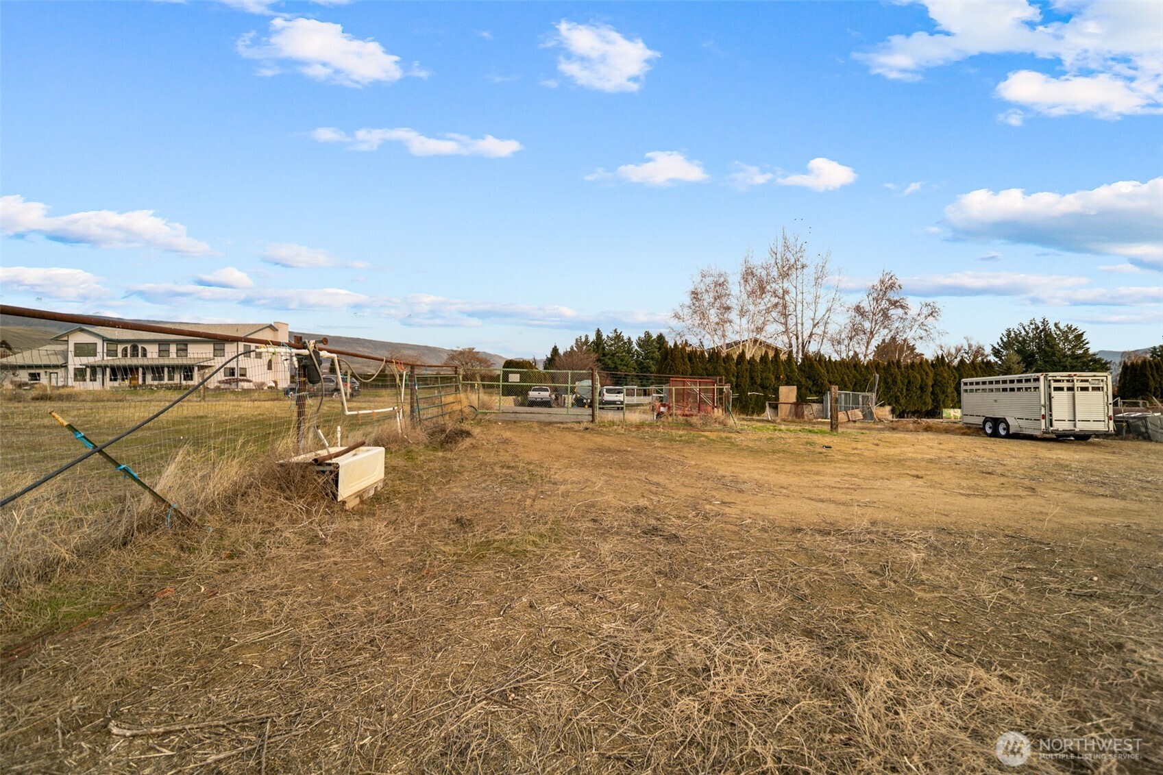 608 N Nester Court , East Wenatchee, WA 98802