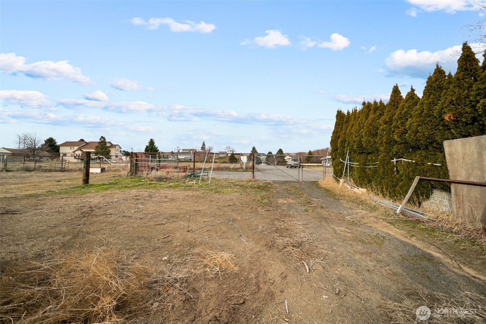 608 N Nester Court , East Wenatchee, WA 98802