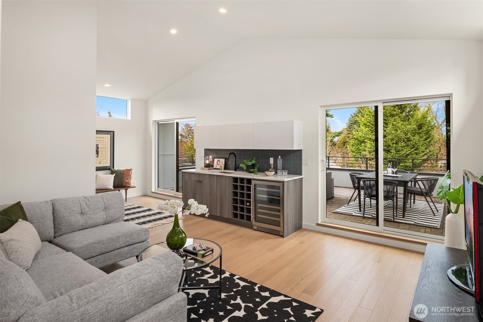 328 NE 91st Street , Seattle, WA 98115