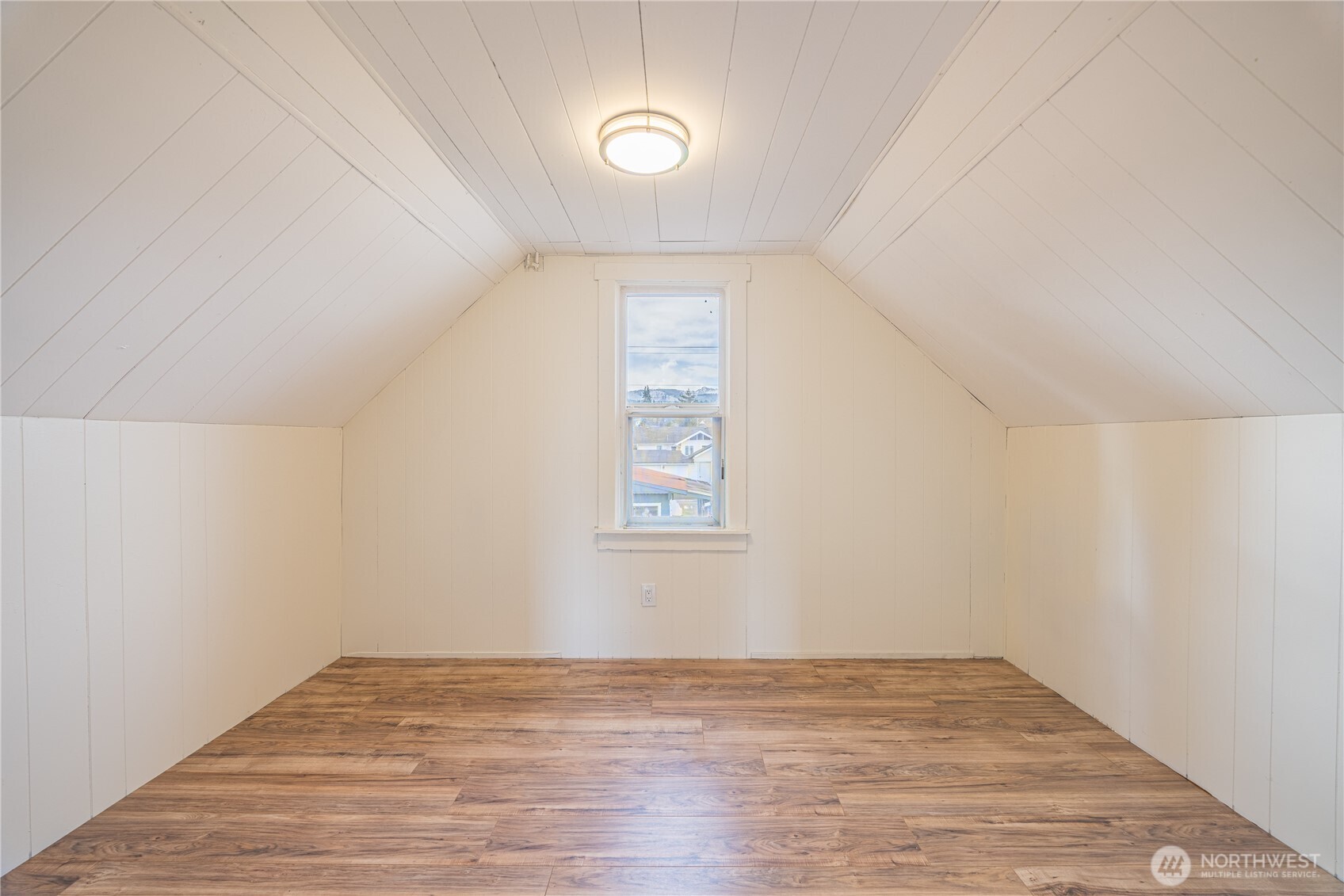 912 E 4th Street , Port Angeles, WA 98362