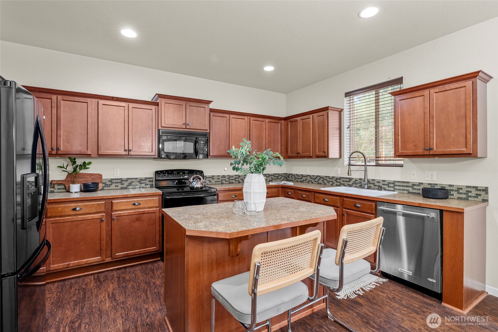 20618 94th Avenue E, Graham, WA 98338