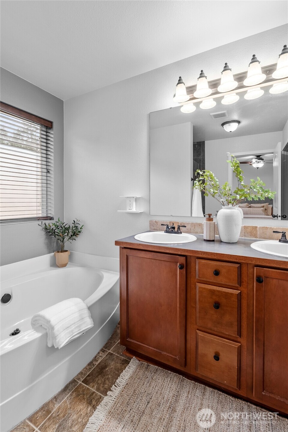 20618 94th Avenue E, Graham, WA 98338