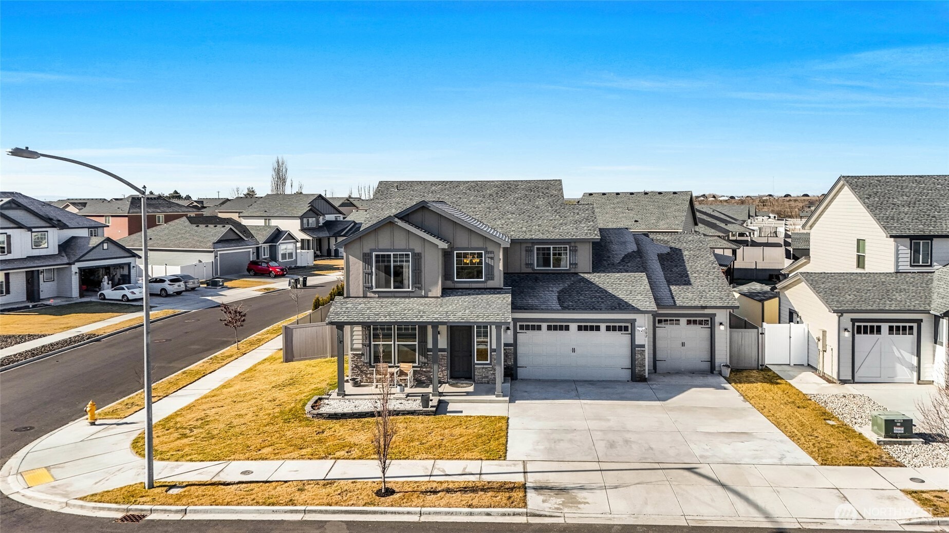 302 N Towhee Street , Moses Lake, WA 98837