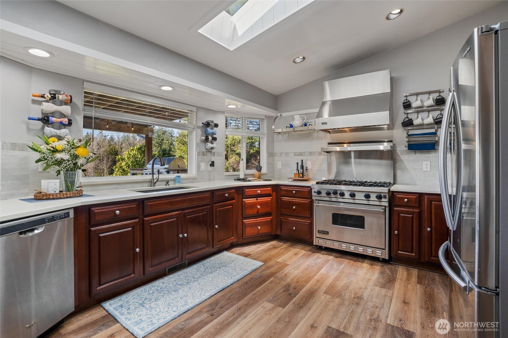 5540 SW Old Clifton Road , Port Orchard, WA 98367