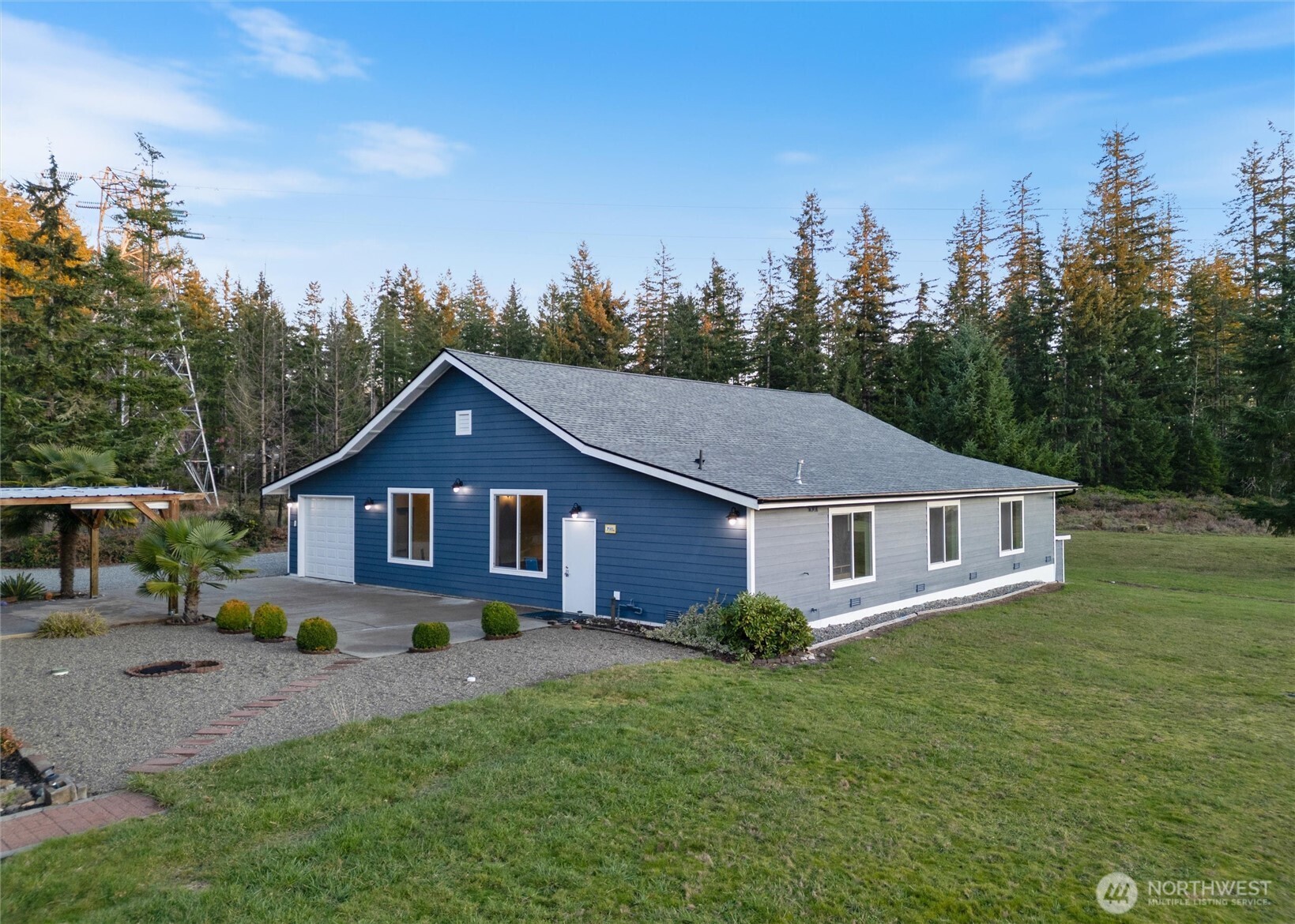 5540 SW Old Clifton Road , Port Orchard, WA 98367
