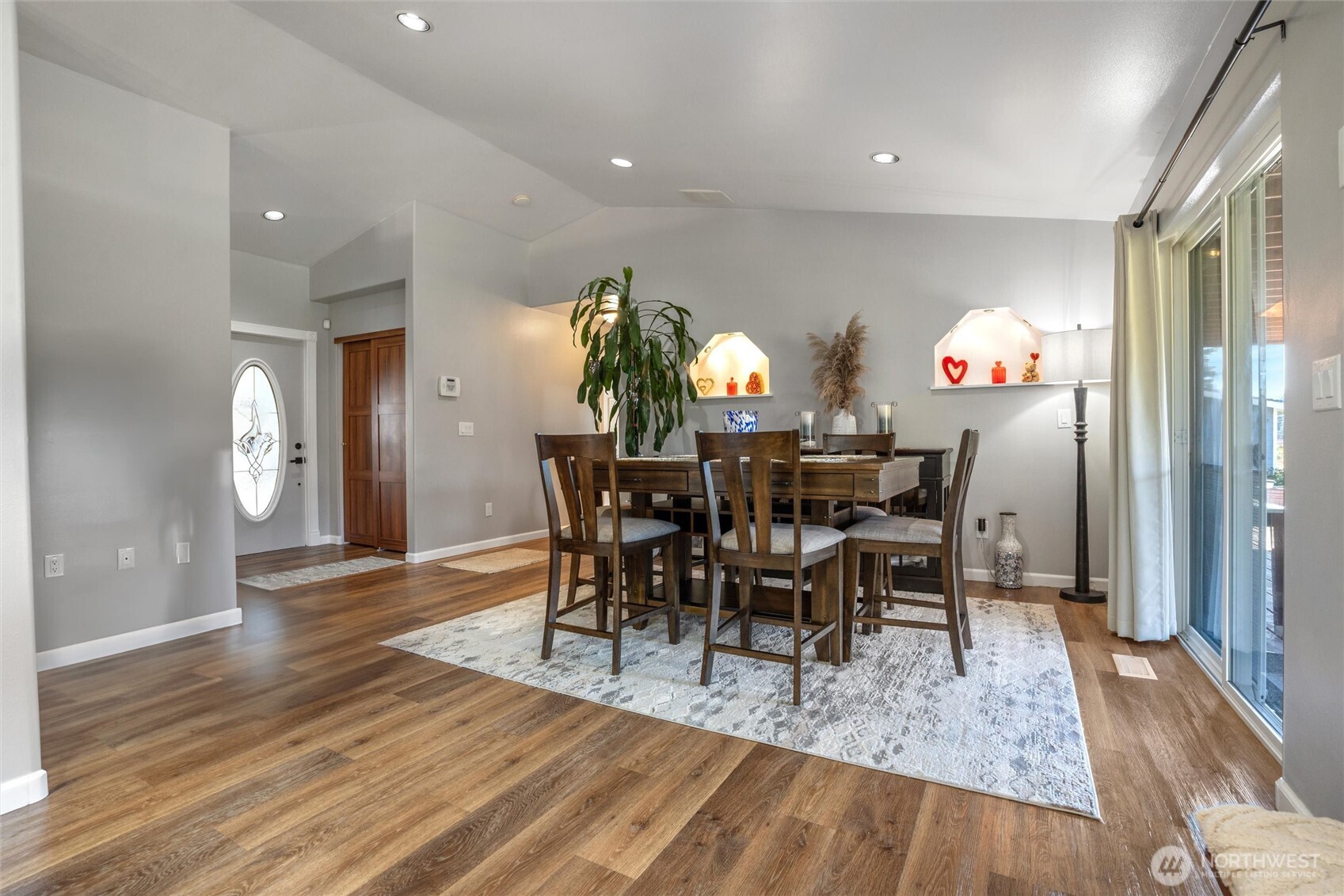 5540 SW Old Clifton Road , Port Orchard, WA 98367