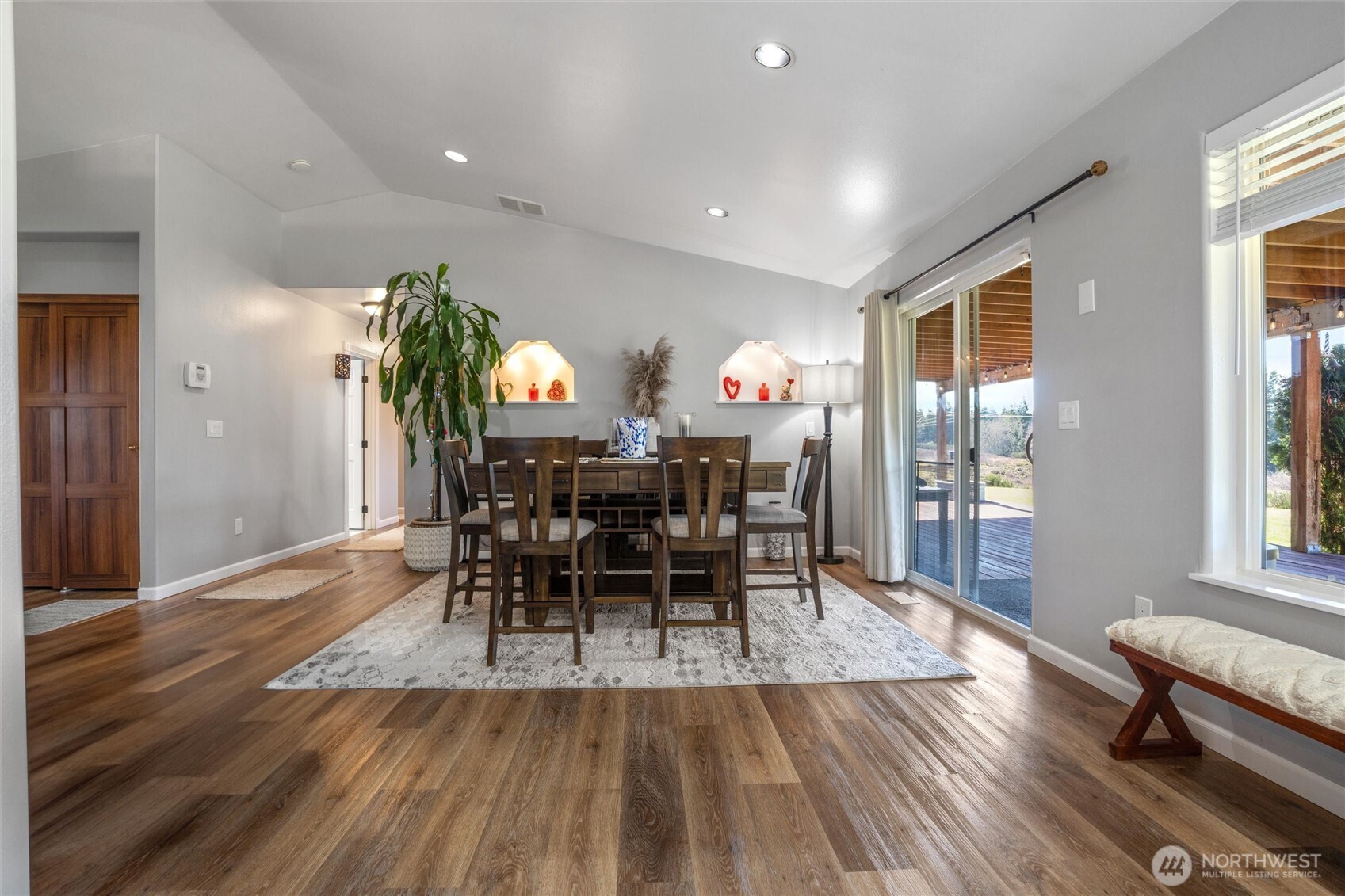 5540 SW Old Clifton Road , Port Orchard, WA 98367