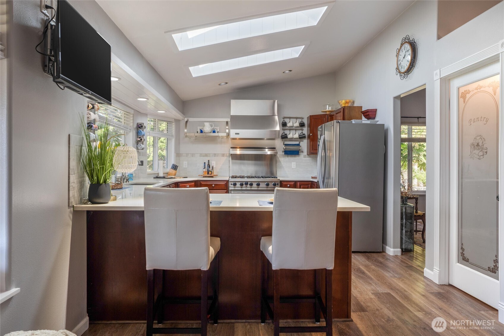 5540 SW Old Clifton Road , Port Orchard, WA 98367