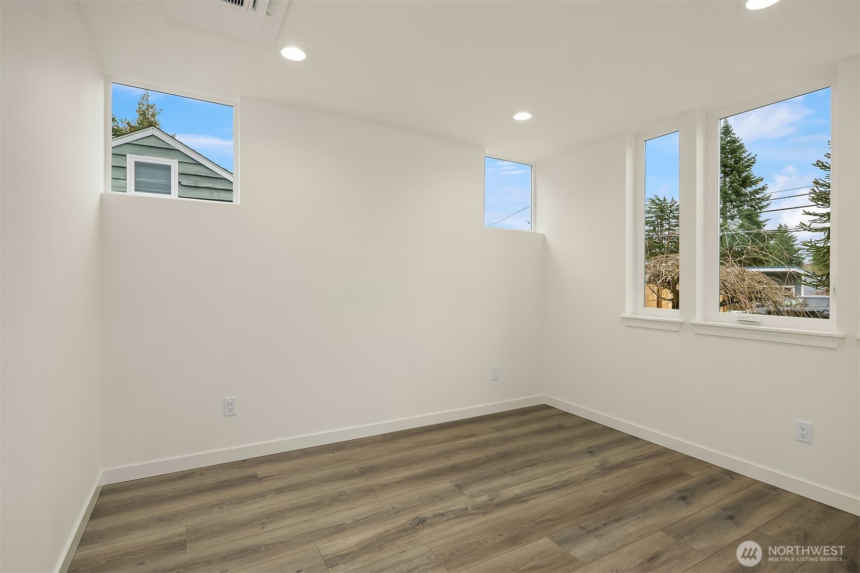 2004 NE 120th Street #1, Seattle, WA 98125