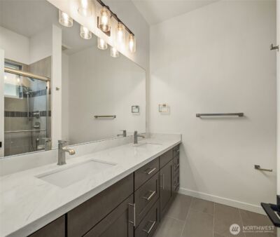 2006 120th Street NE #Unit 2, Seattle, WA 98125 - Photo 14