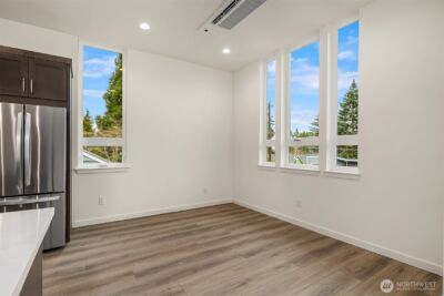 2006 120th Street NE #Unit 2, Seattle, WA 98125 - Photo 9