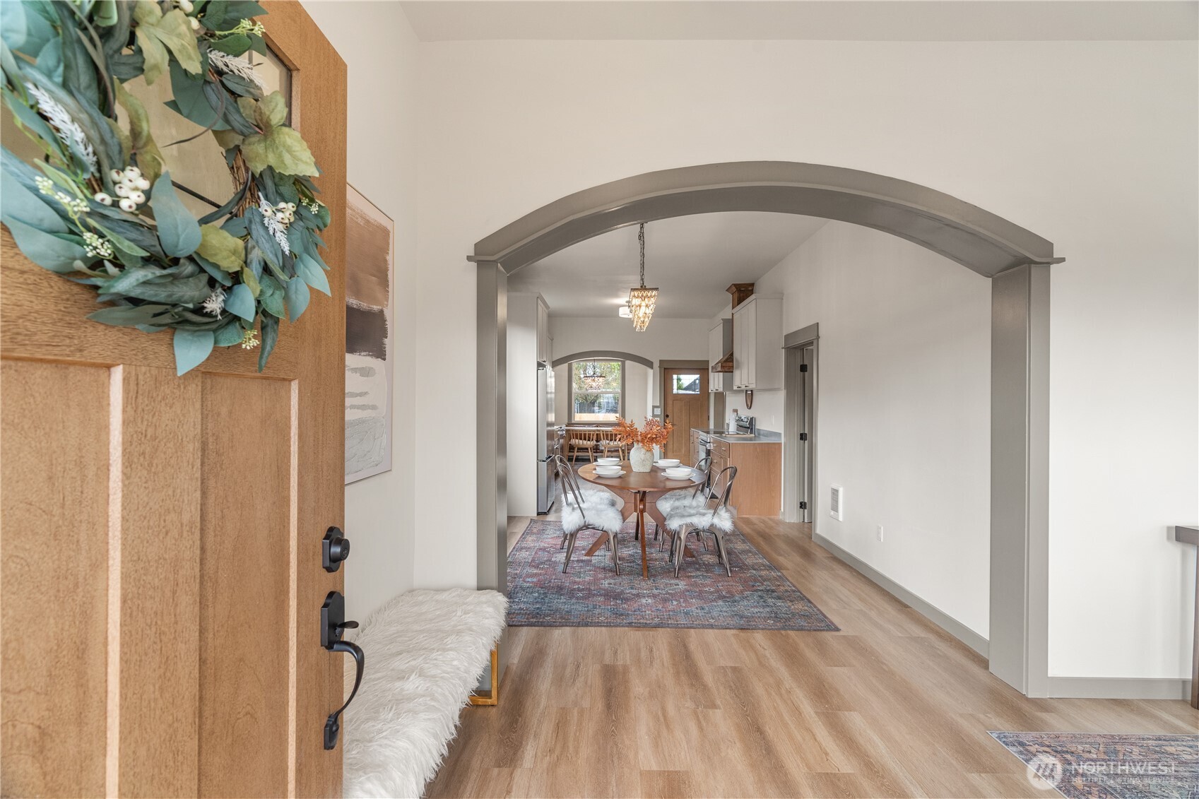 915 Eklund Avenue , Hoquiam, WA 98550