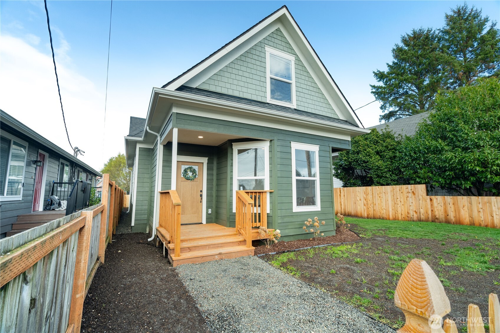 915 Eklund Avenue , Hoquiam, WA 98550