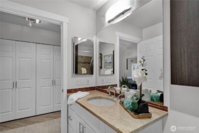 1125 E Olive Street #212, Seattle, WA 98122 - Photo 15