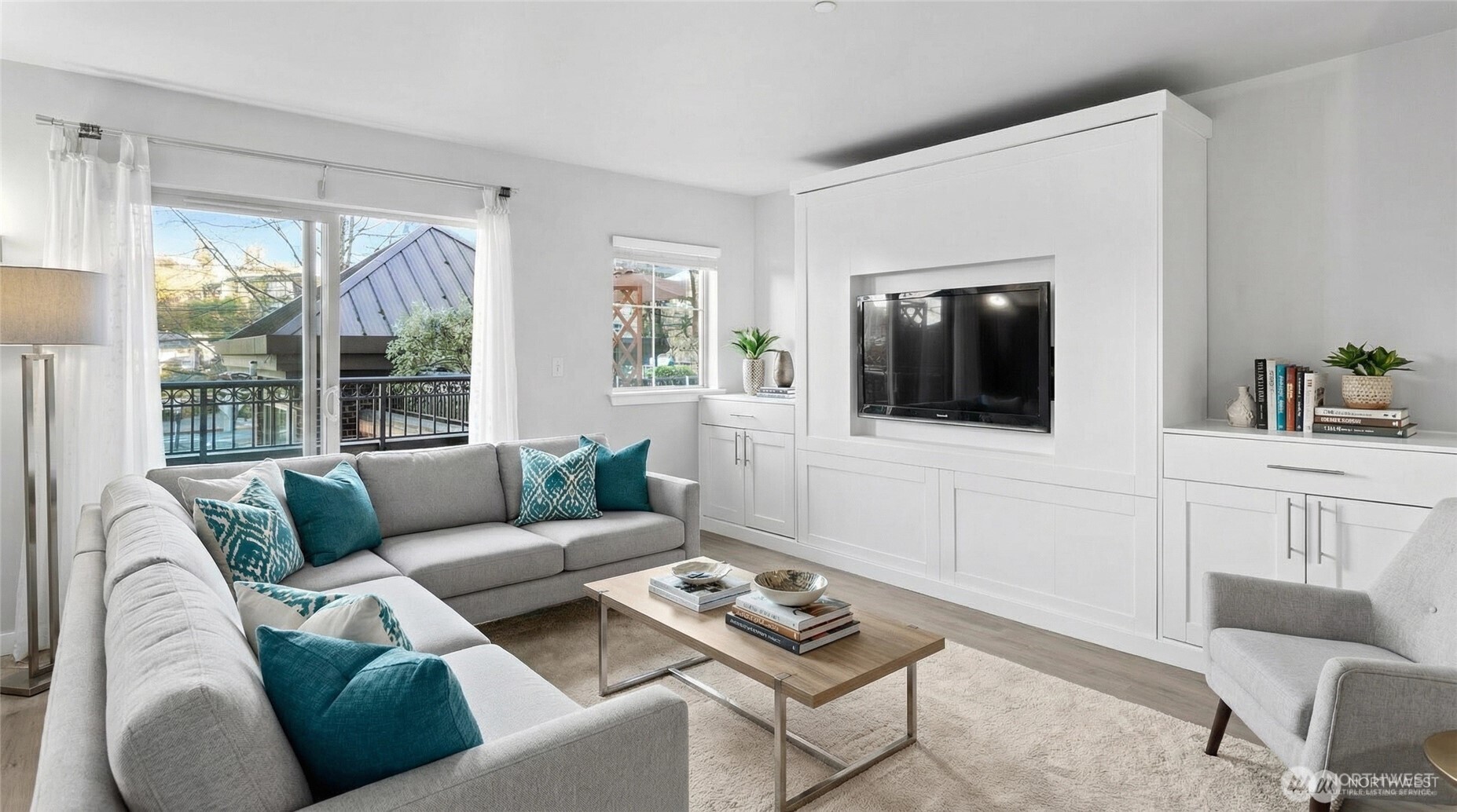 1125 E Olive Street #212, Seattle, WA 98122