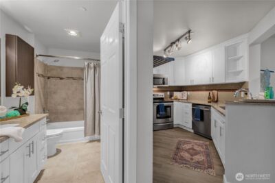 1125 E Olive Street #212, Seattle, WA 98122 - Photo 6