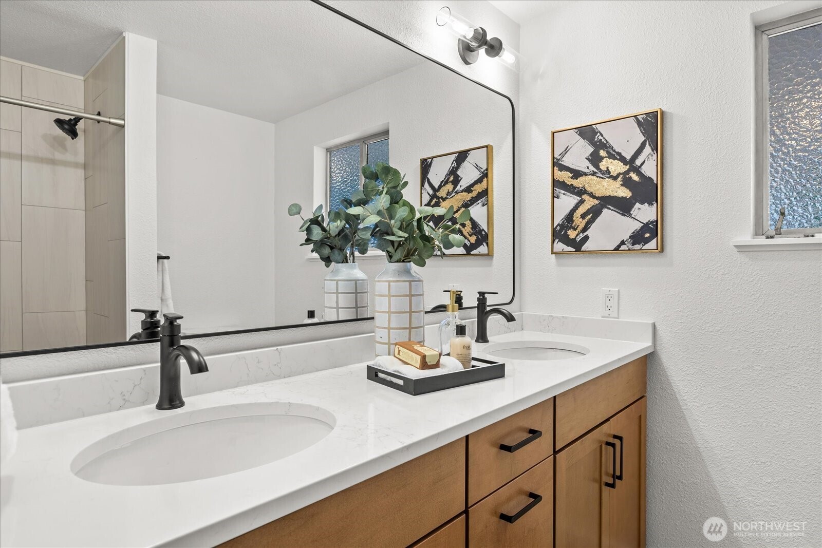 22210 96th Avenue W, Edmonds, WA 98020