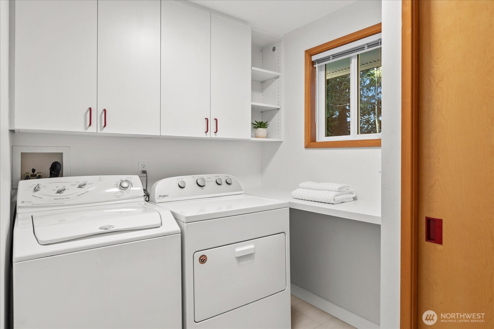 22210 96th Avenue W, Edmonds, WA 98020