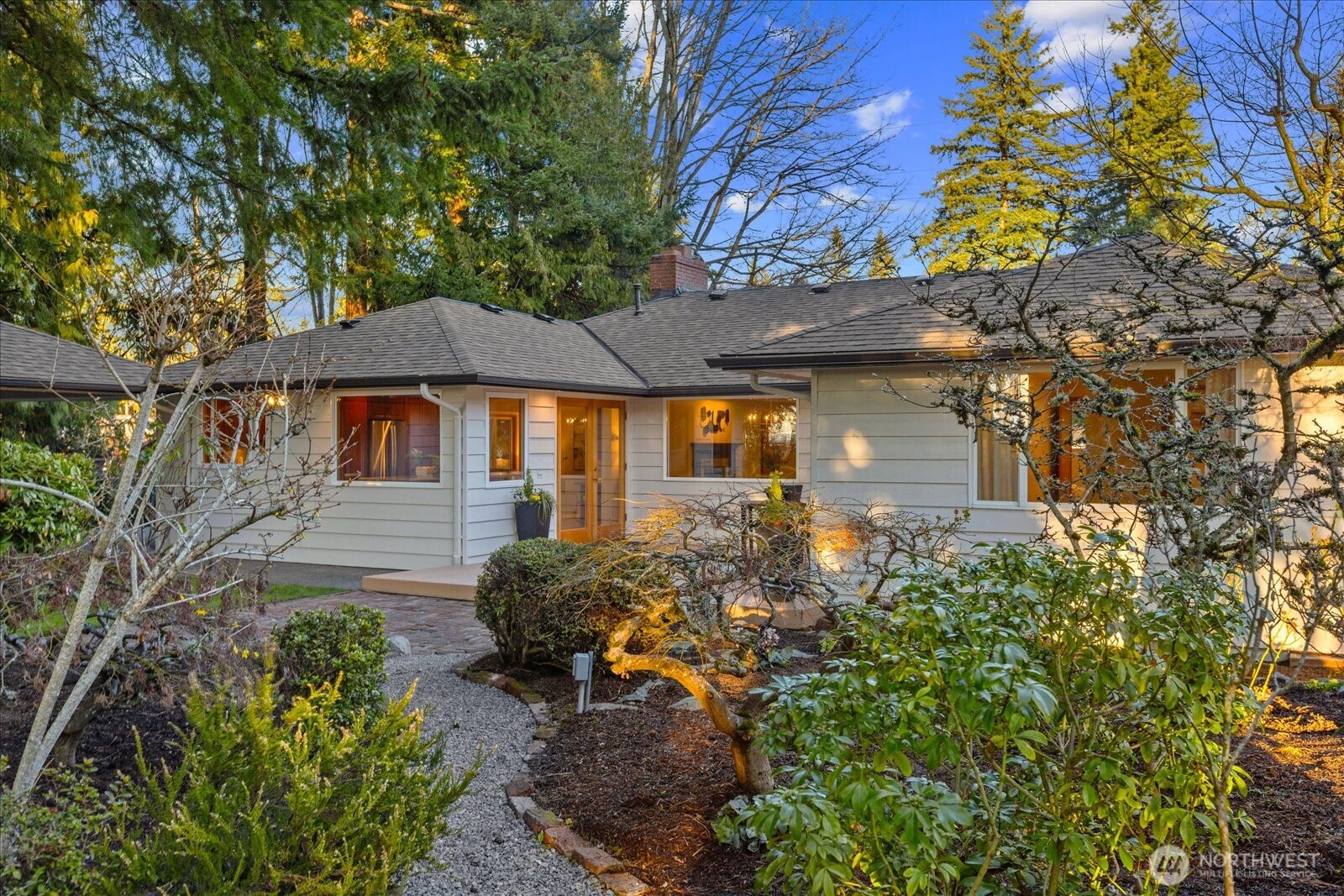 22210 96th Avenue W, Edmonds, WA 98020