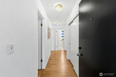 1140 Alki Avenue SW #505, Seattle, WA 98116 - Photo 2