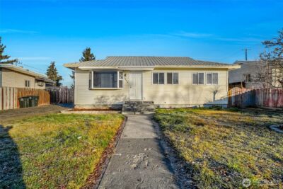 1008 W Bruce Street , Moses Lake, WA 98837