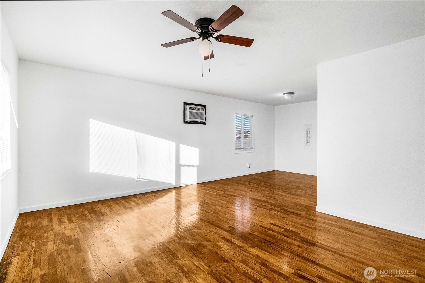 1008 W Bruce Street , Moses Lake, WA 98837