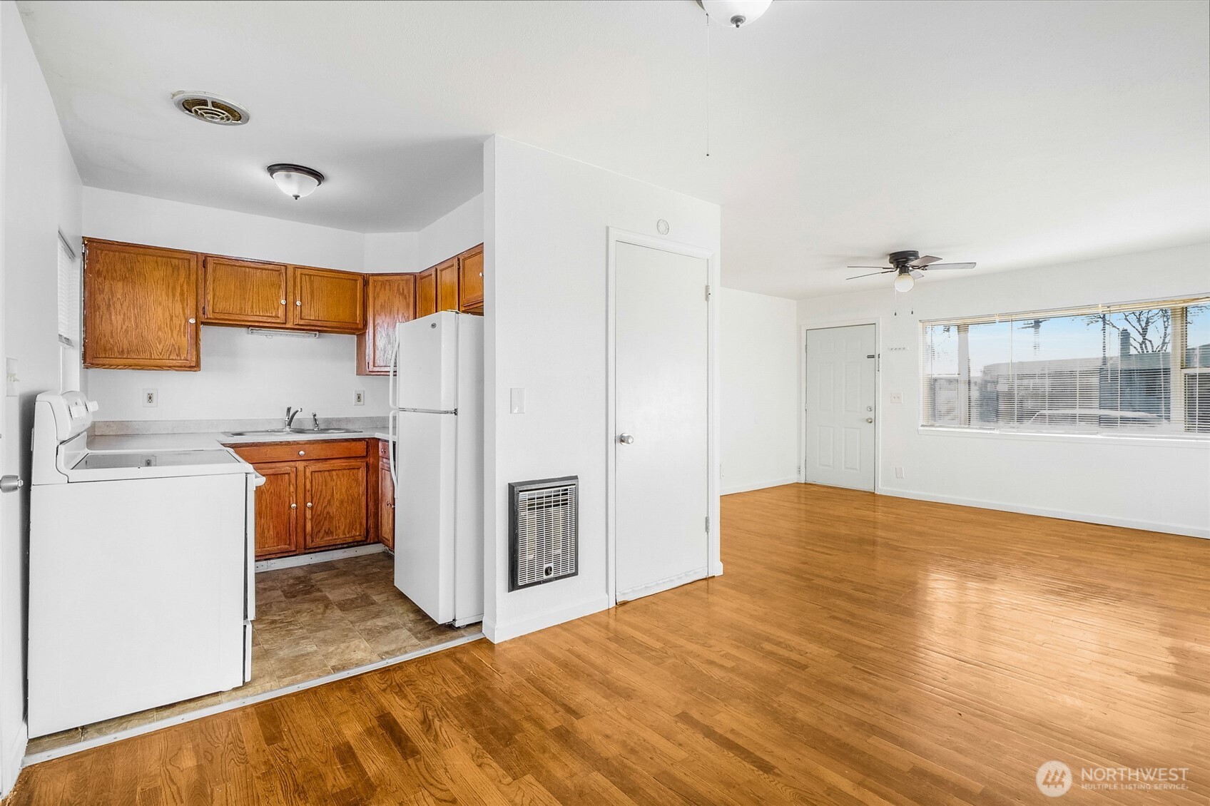 1008 W Bruce Street , Moses Lake, WA 98837