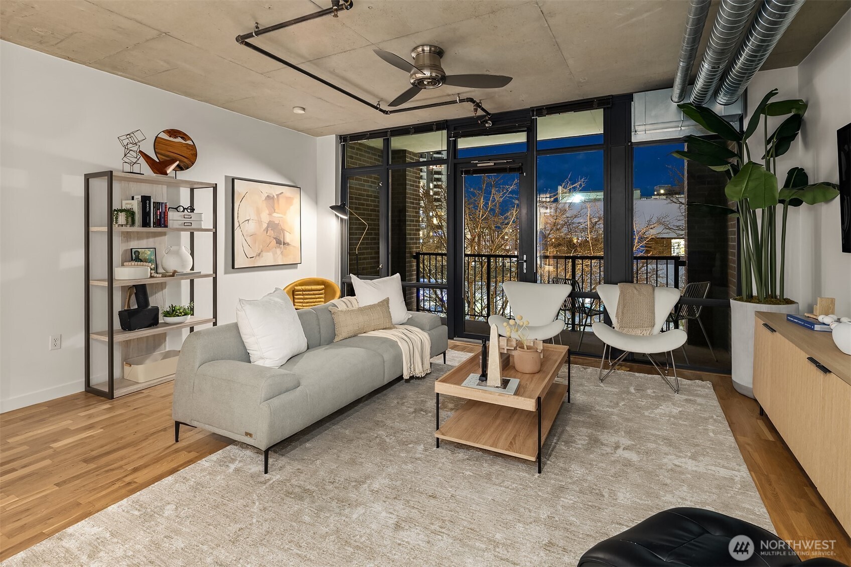 2720 3rd Avenue #416, Seattle, WA 98121