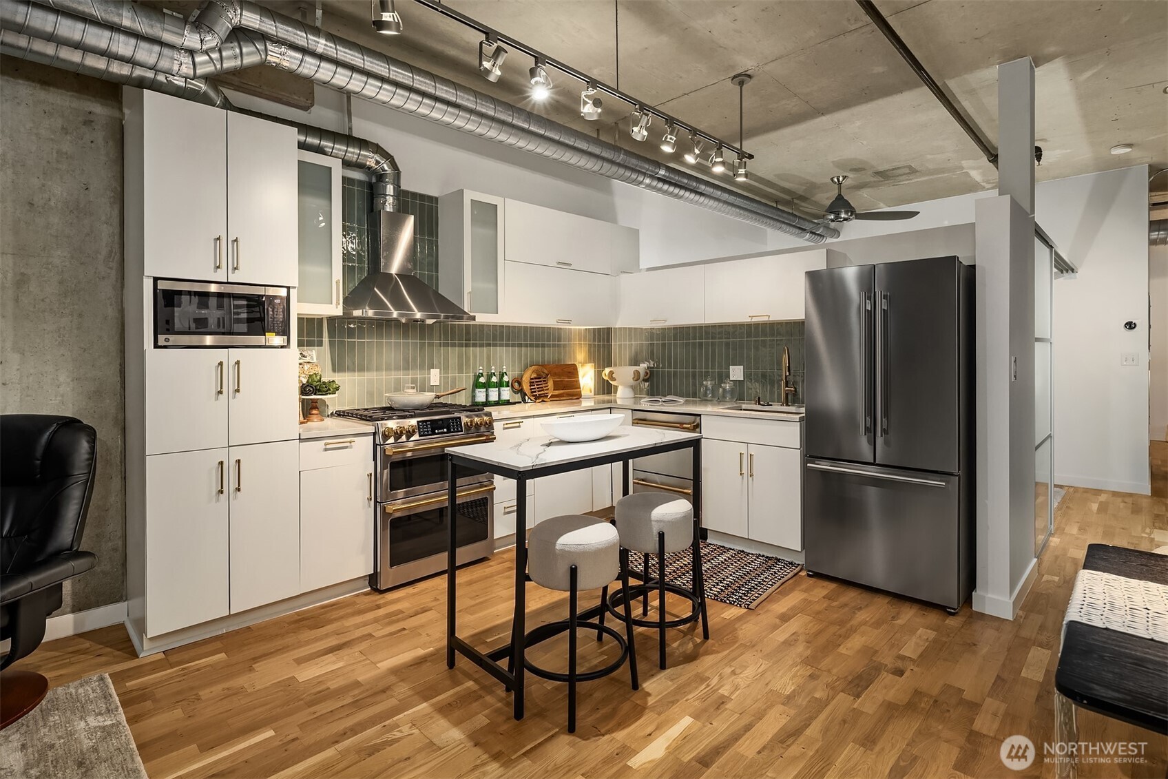 2720 3rd Avenue #416, Seattle, WA 98121