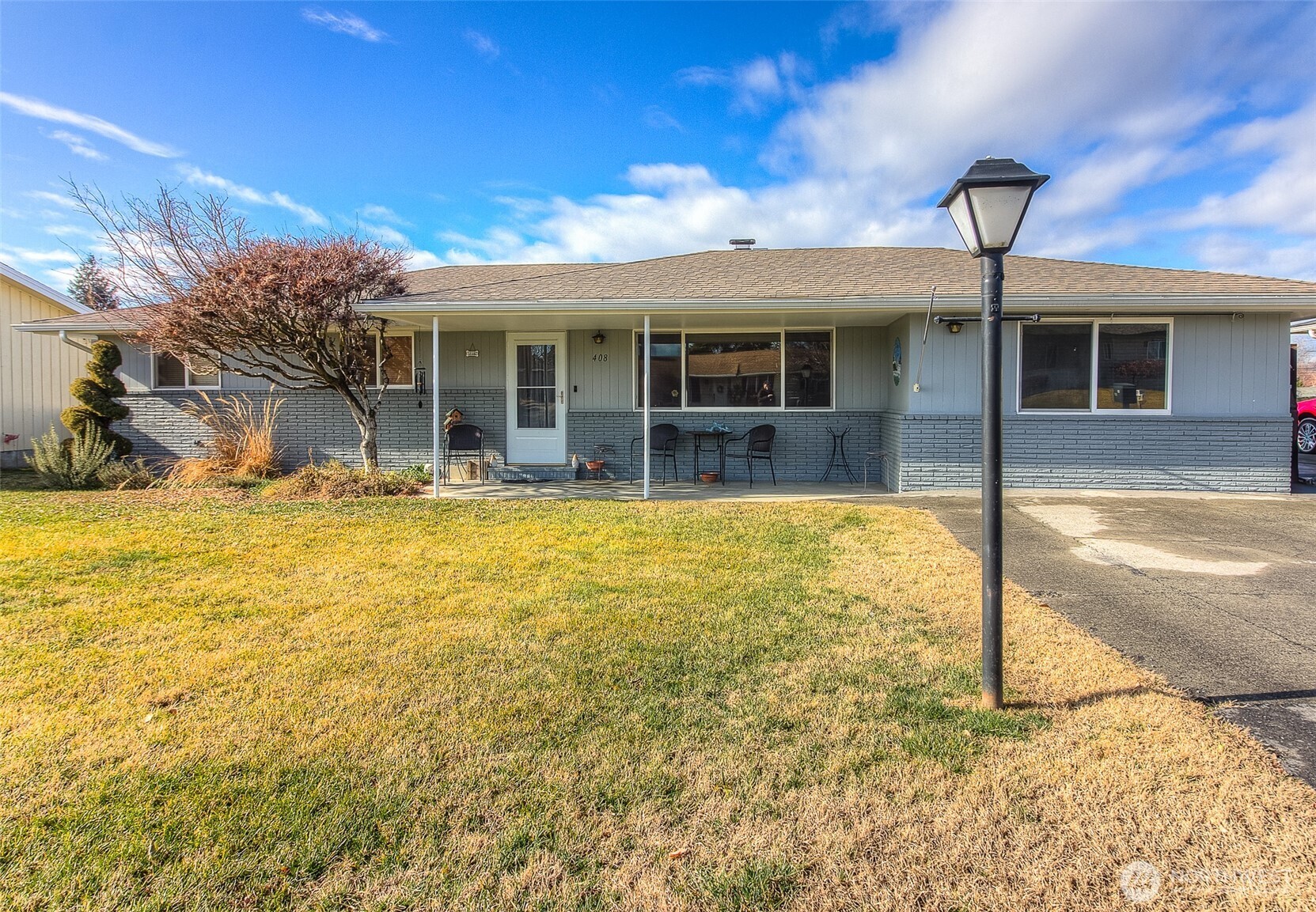408 S 47th Avenue , Yakima, WA 98908