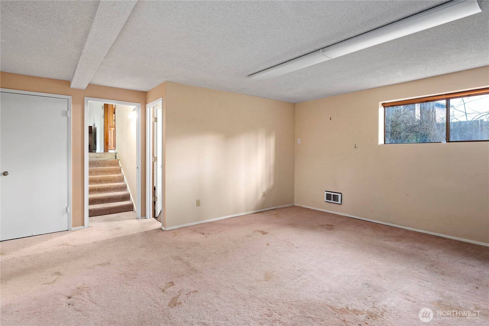 716 Heller Road , Oak Harbor, WA 98277